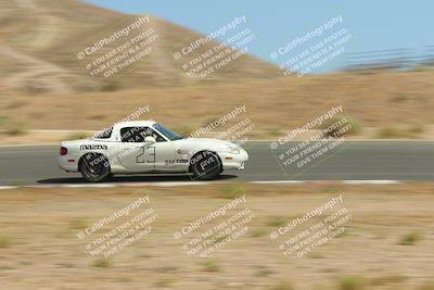 media/Jun-01-2025-CalClub SCCA (Sun) [[eae223c5dd]]/Group 5/Qualifying/